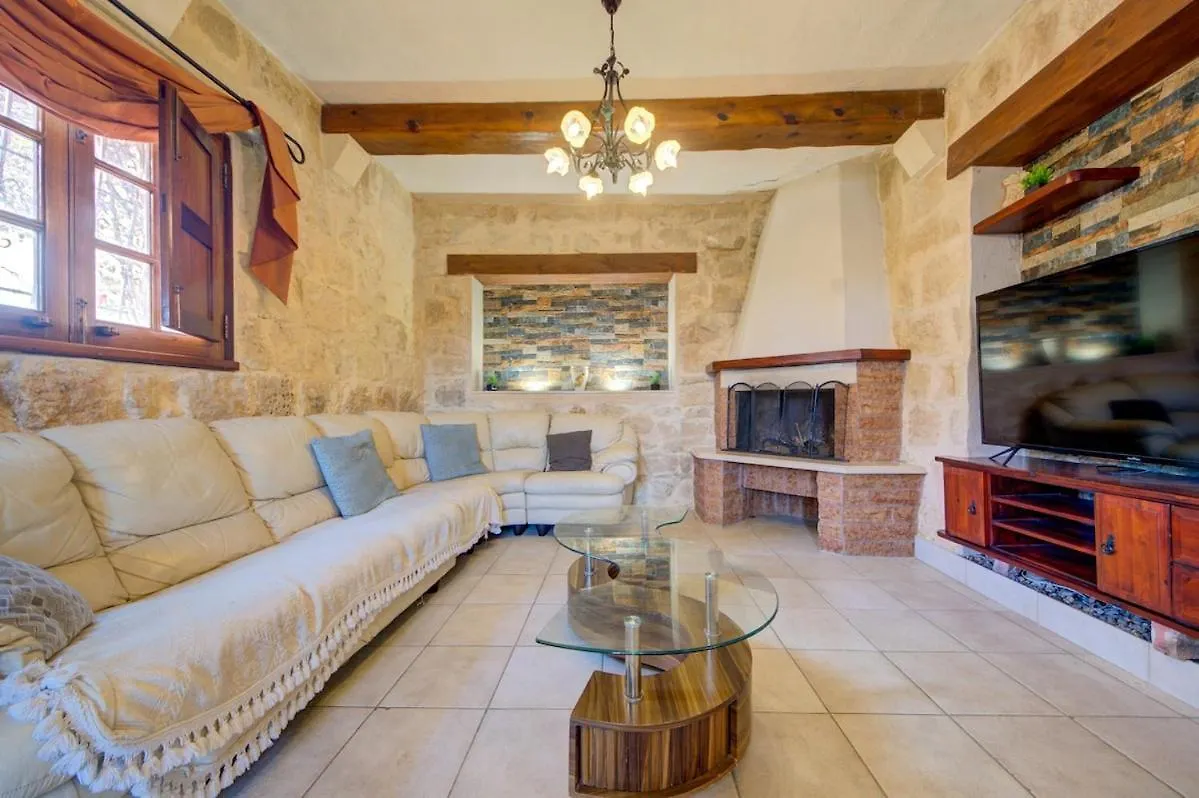 Ta Karag Countryside Haven Villa Ghaxaq Malta